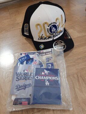 Los Angeles Dodgers Champions Snapback + Fan Pack (Lanyard, Magnet, etc.)